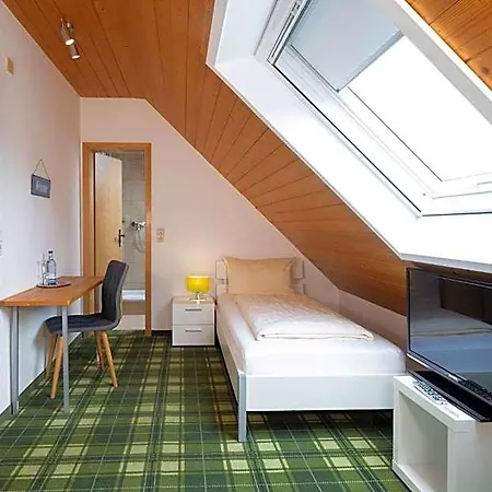 Altbau Amboss Otel Grunkraut